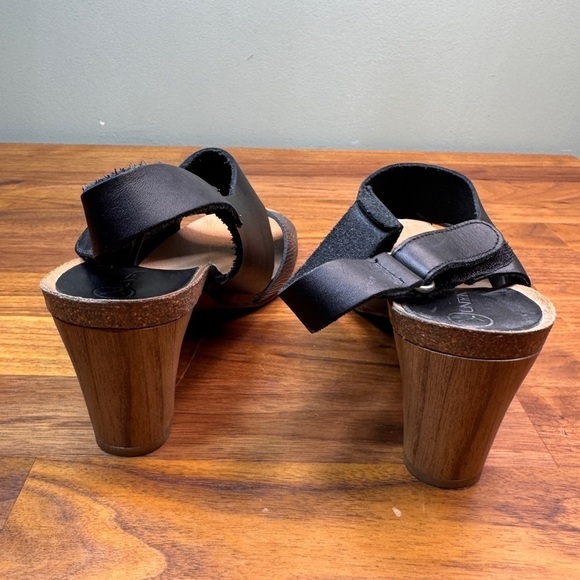 Unity in Diversity Wooden Heel Sandal Leather 40 - Picture 5 of 9